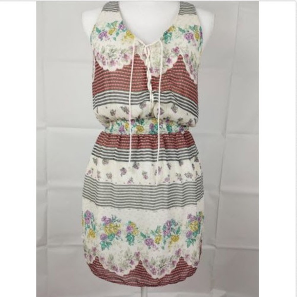 Free People Dresses & Skirts - Free People Short Boho dress size Small Floral